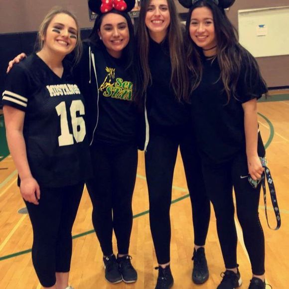 Meet your Posher, Megan - Picture 1 of 1